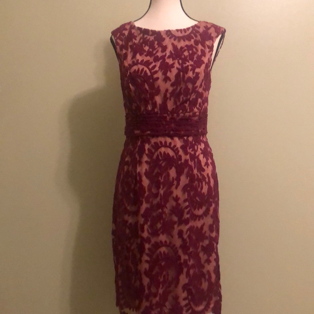 Adrianna Papell Dress, Size 6, Burgundy